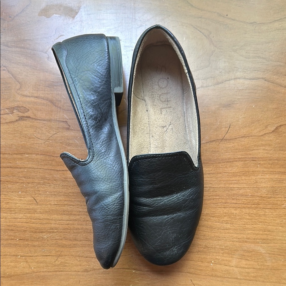 SOUL Naturalizer Alexis Black Leather Loafer Size 6 fit like 5.5